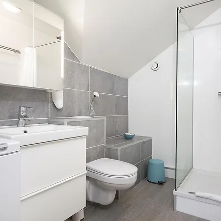 Sif Aparthotel