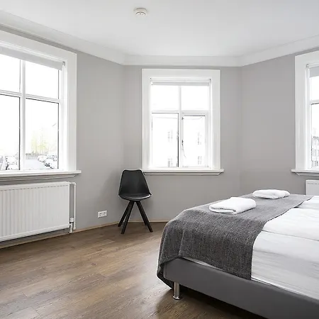 Sif Aparthotel *